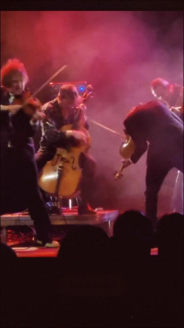 VOŁOSI in Warsaw, Terminal Kultury! ♡ Where do you want to see VOŁOSI next?

#vołosi #live #moment #music #string #violin #cello #bass #aesthetic #immersive #feeling #discover #experience #energy #energizer #volosi